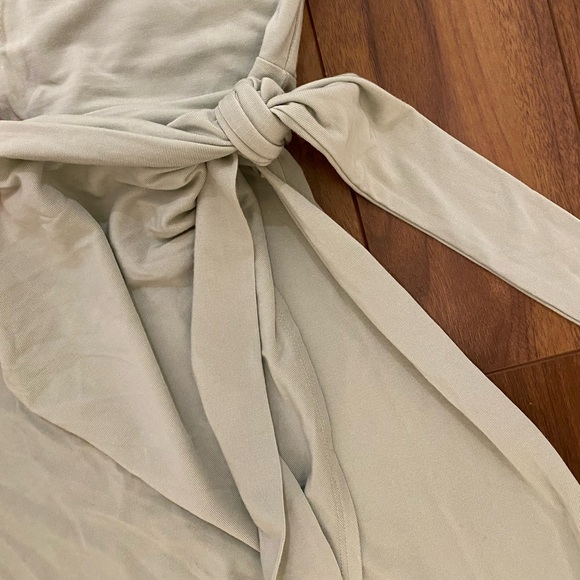 Aritzia Wilfred Sage Green Saturn Midi Dress, size S - Picture 4 of 7